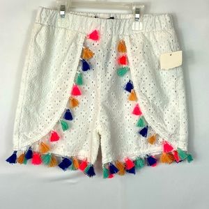 Andy & Evan White Tassel Eyelet Shorts 6Y